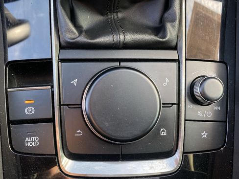 Used 2025 MAZDA MAZDA3 2.5 S Hatchback w/ Premium Pkg image 40