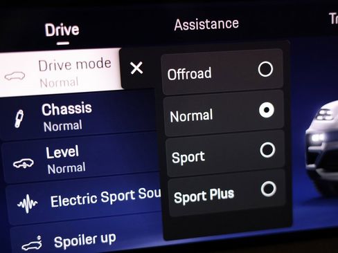 Used 2025 Porsche Macan Turbo Electric image 34