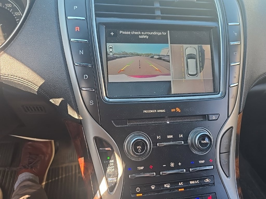 Used 2018 Lincoln MKX Reserve AWD/4WD image 16