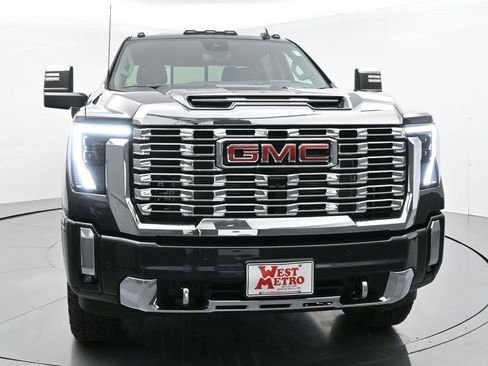 New 2026 GMC Sierra 3500 Denali w/ Denali Reserve Package image 31