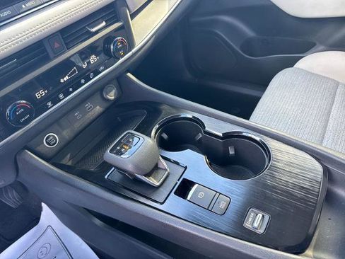 Certified 2023 Nissan Rogue SV image 20