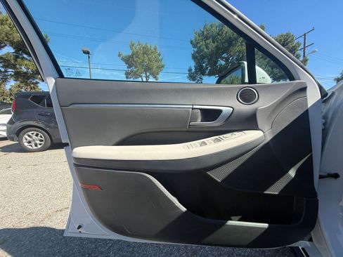 Used 2025 Hyundai Sonata SEL image 18