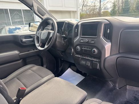 Used 2024 Chevrolet Silverado 1500 Custom Trail Boss w/ LPO, Dark Essentials Package AWD/4WD image 20