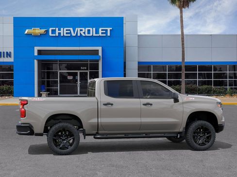 New 2026 Chevrolet Silverado 1500 Custom Trail Boss w/ LPO, Dark Essentials Package image 5