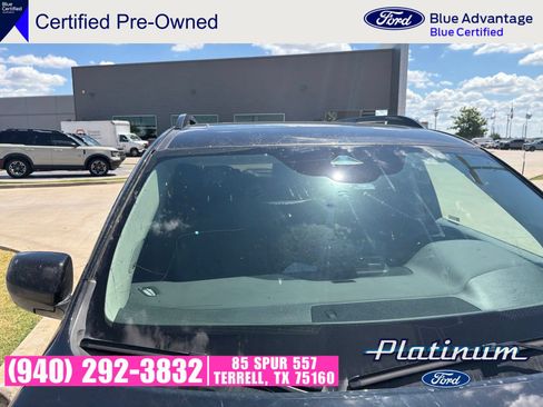 Used 2024 Honda Pilot Touring image 16