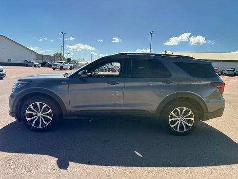 Used 2025 Ford Explorer ST-Line AWD/4WD image 37