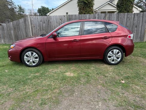 Used 2010 Subaru Impreza 2.5i image 1