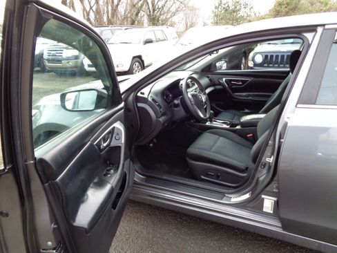 Used 2016 Nissan Altima 2.5 S w/ Power Driver Seat Package image 13