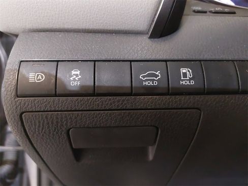 Used 2022 Toyota Camry LE image 24