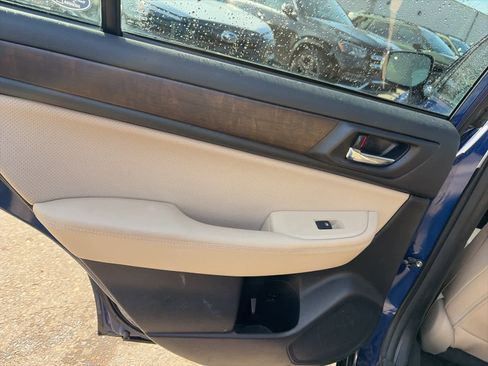Used 2017 Subaru Outback 2.5i Limited image 14