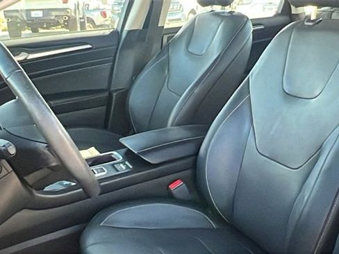 Used 2020 Ford Fusion Energi Titanium image 19