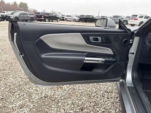 Used 2025 Ford Mustang Coupe RWD image 17
