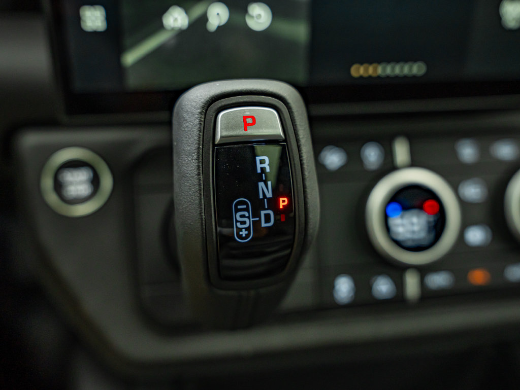 New 2026 Land Rover Defender 110 S AWD/4WD image 33