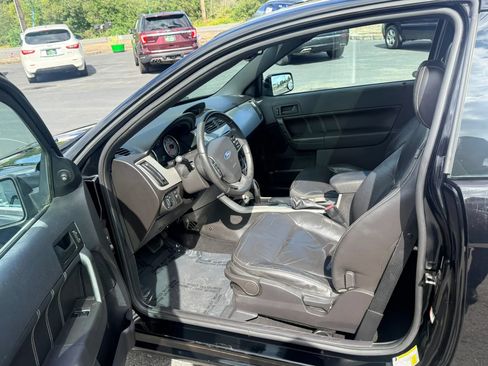 Used 2010 Ford Focus SES FWD image 10