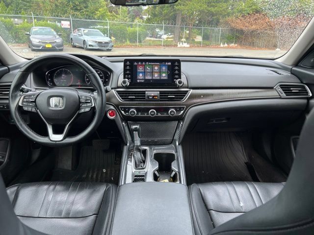 Used 2018 Honda Accord Touring image 9