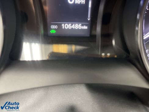 Used 2022 Toyota Camry SE image 10