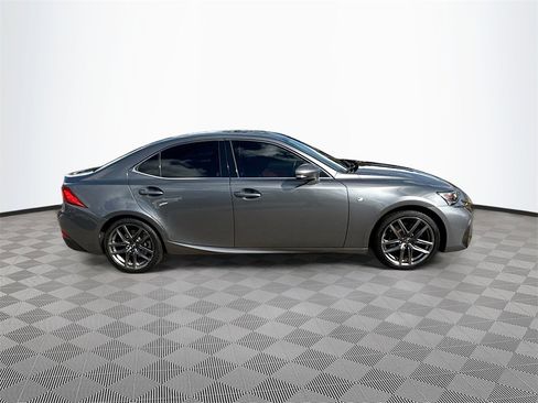 Used 2019 Lexus IS 300 image 5