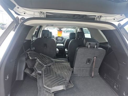 Used 2018 Chevrolet Traverse Premier w/ Redline Edition AWD/4WD image 11