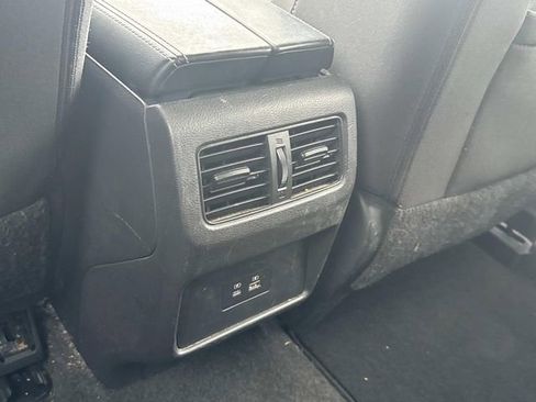Certified 2023 Nissan Rogue SV FWD image 17