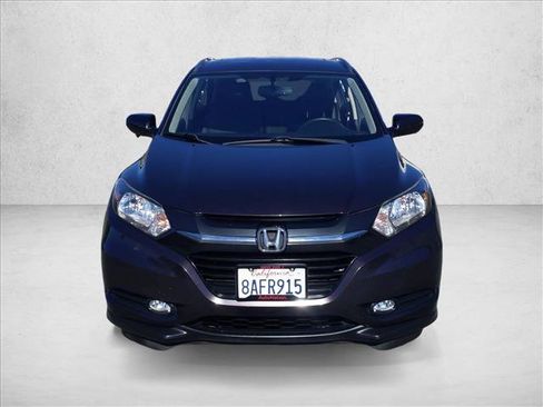 Used 2018 Honda HR-V EX-L image 2