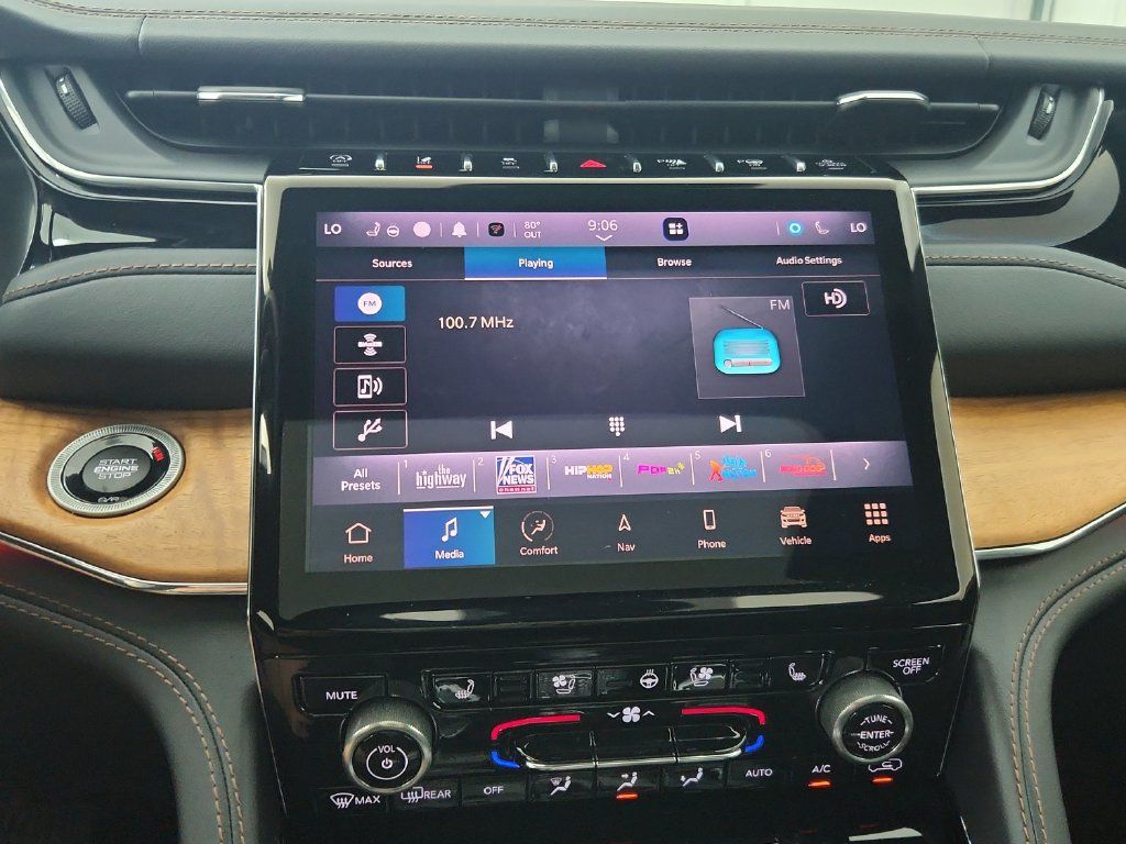 Certified 2023 Jeep Grand Cherokee Summit AWD/4WD image 27