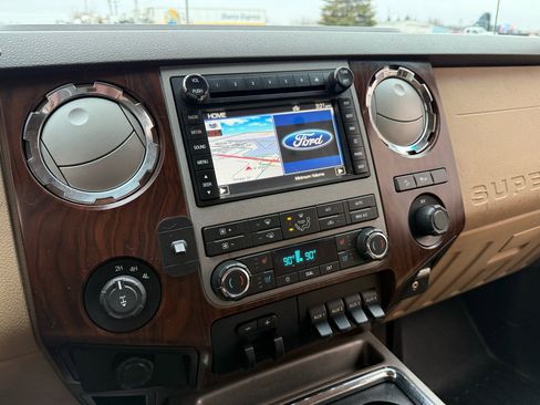 Used 2012 Ford F350 Lariat w/ Lariat Interior Pkg image 37