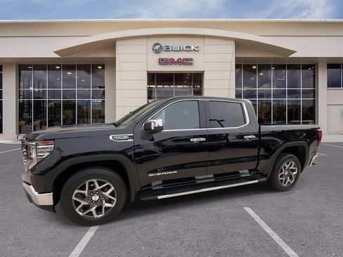 Certified 2024 GMC Sierra 1500 SLT w/ SLT Premium Plus Package RWD image 7
