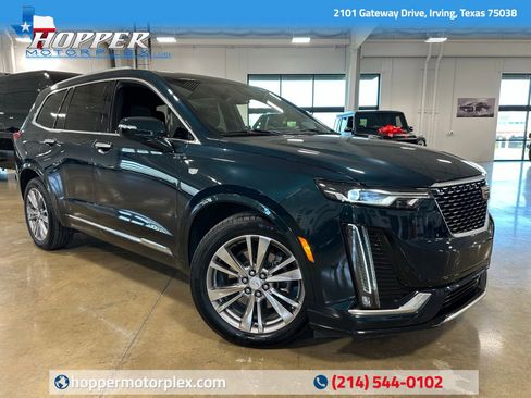 Used 2025 Cadillac XT6 Premium Luxury image 1