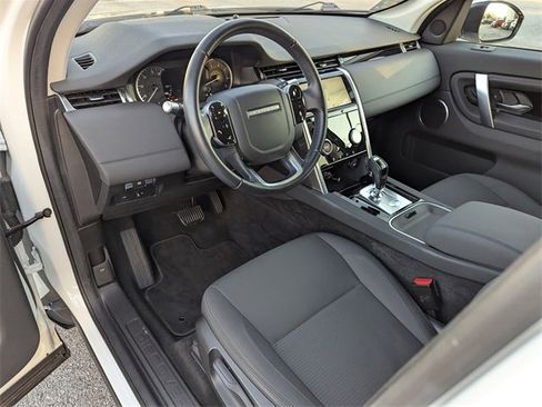 Used 2020 Land Rover Discovery Sport image 10