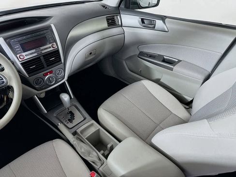 Used 2012 Subaru Forester 2.5X w/ Alloy Wheel Pkg image 11