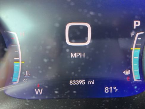 Used 2024 Chrysler Pacifica Touring-L FWD image 20