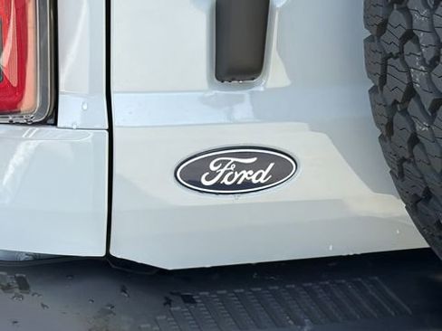 New 2026 Ford Bronco Badlands image 12