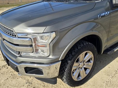 Used 2019 Ford F150 Lariat w/ Equipment Group 502A Luxury image 15
