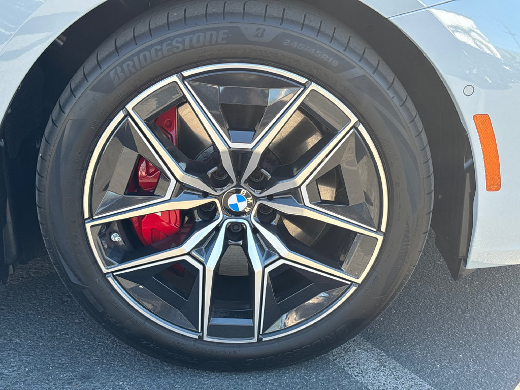 Used 2026 BMW i5 eDrive40 w/ M Sport Package RWD image 7