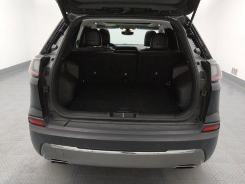 Used 2019 Jeep Cherokee Limited image 29