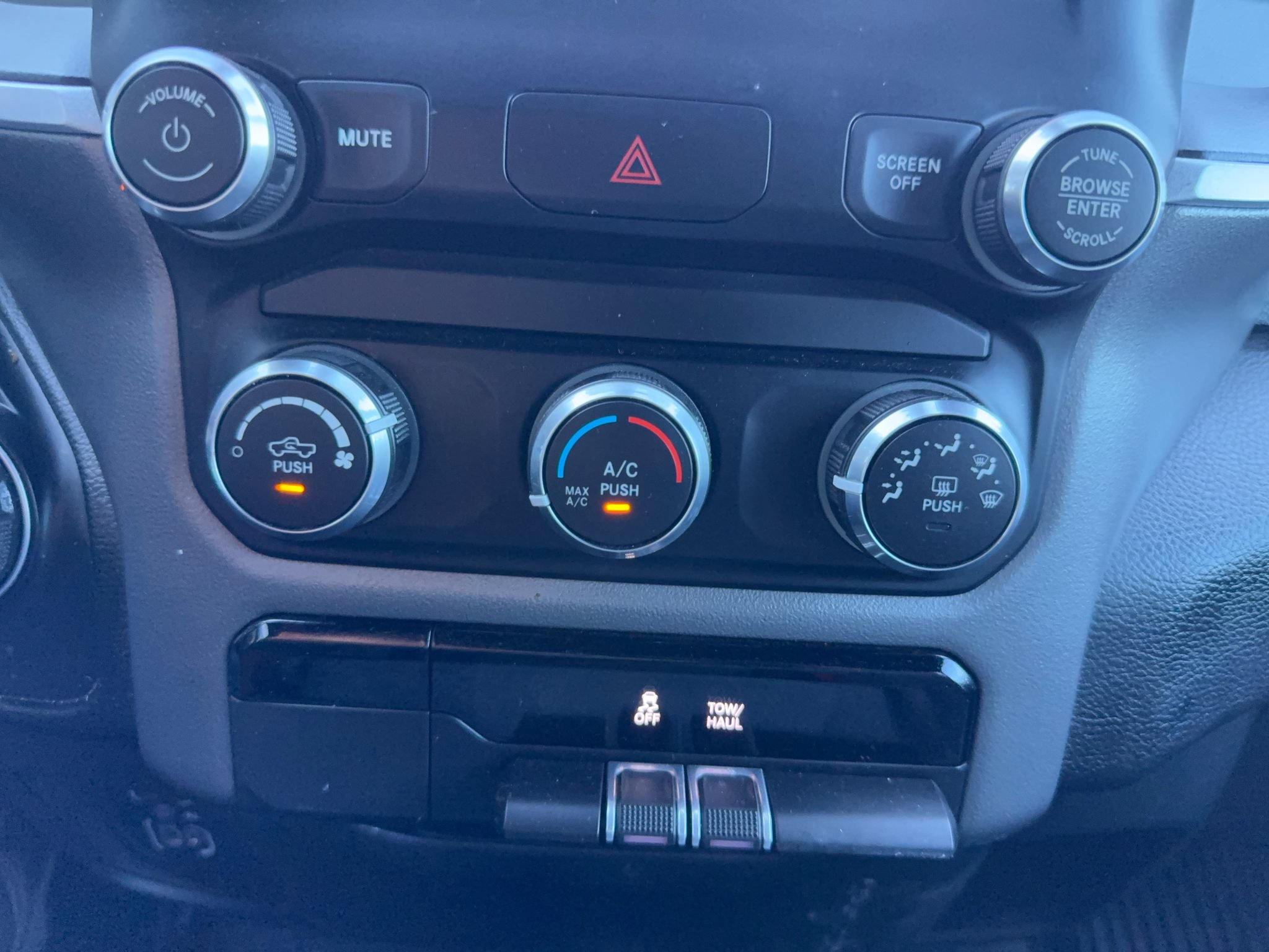 Used 2022 RAM 1500 Big Horn RWD image 22