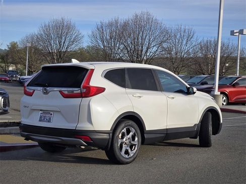 Used 2018 Honda CR-V EX image 4