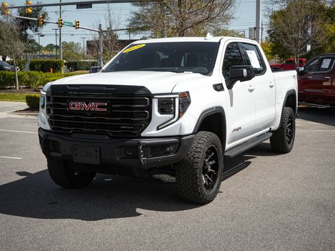 Used 2024 GMC Sierra 1500 AT4X AWD/4WD image 5