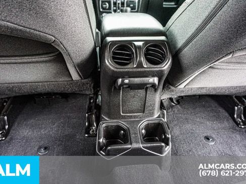 Used 2025 Jeep Wrangler Unlimited Sport AWD/4WD image 32