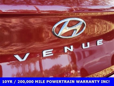 Used 2020 Hyundai Venue SE image 13