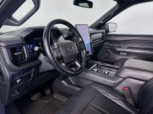Used 2022 Ford Expedition Max Platinum AWD/4WD image 9