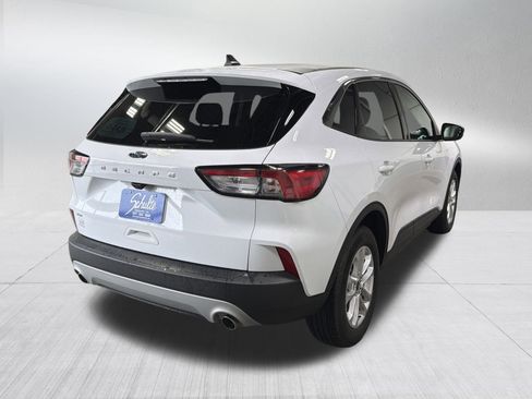 Used 2021 Ford Escape SE image 7