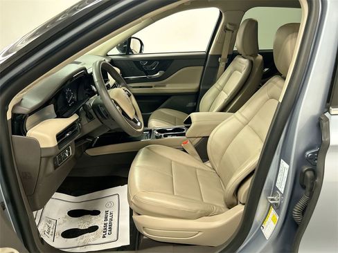 Used 2022 Lincoln Corsair AWD w/ Equipment Group 101A image 9