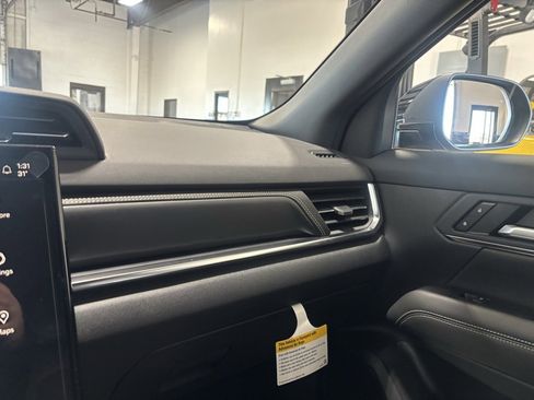 New 2026 GMC Terrain Elevation w/ Elevation Premium Package image 24