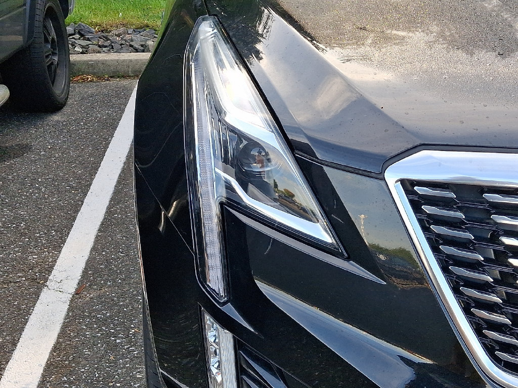 Certified 2024 Cadillac XT5 Premium Luxury AWD/4WD image 4