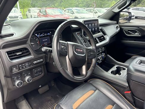 Used 2021 GMC Yukon AT4 w/ AT4 Premium Plus Package AWD/4WD image 17