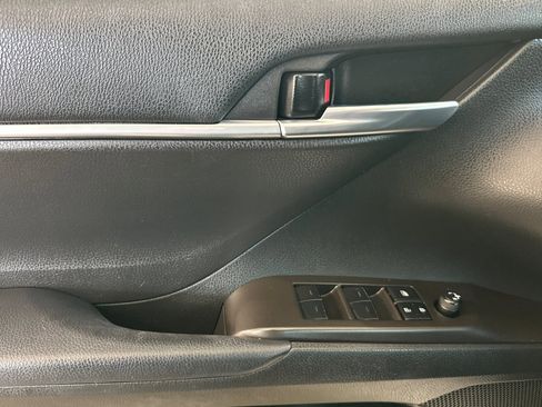 Certified 2023 Toyota Camry SE image 11