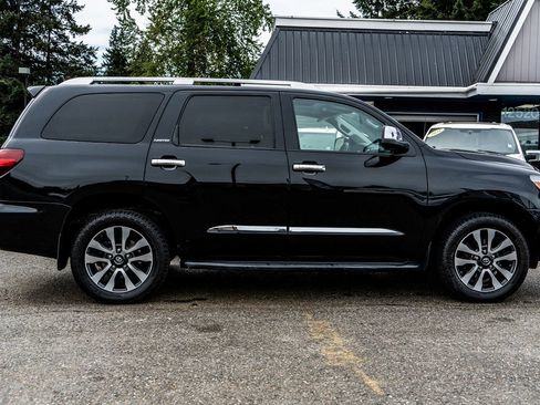 Used 2018 Toyota Sequoia Limited image 21