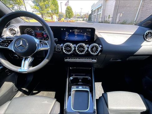 Used 2026 Mercedes-Benz GLA 250 4MATIC image 15