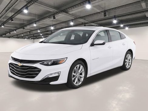 Used 2024 Chevrolet Malibu LT FWD image 1